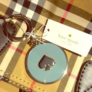 ♠️💋♠️ • 🫶🏻💎Kate Spade 🔑 Logo Key Chain🫶🏻💎•
